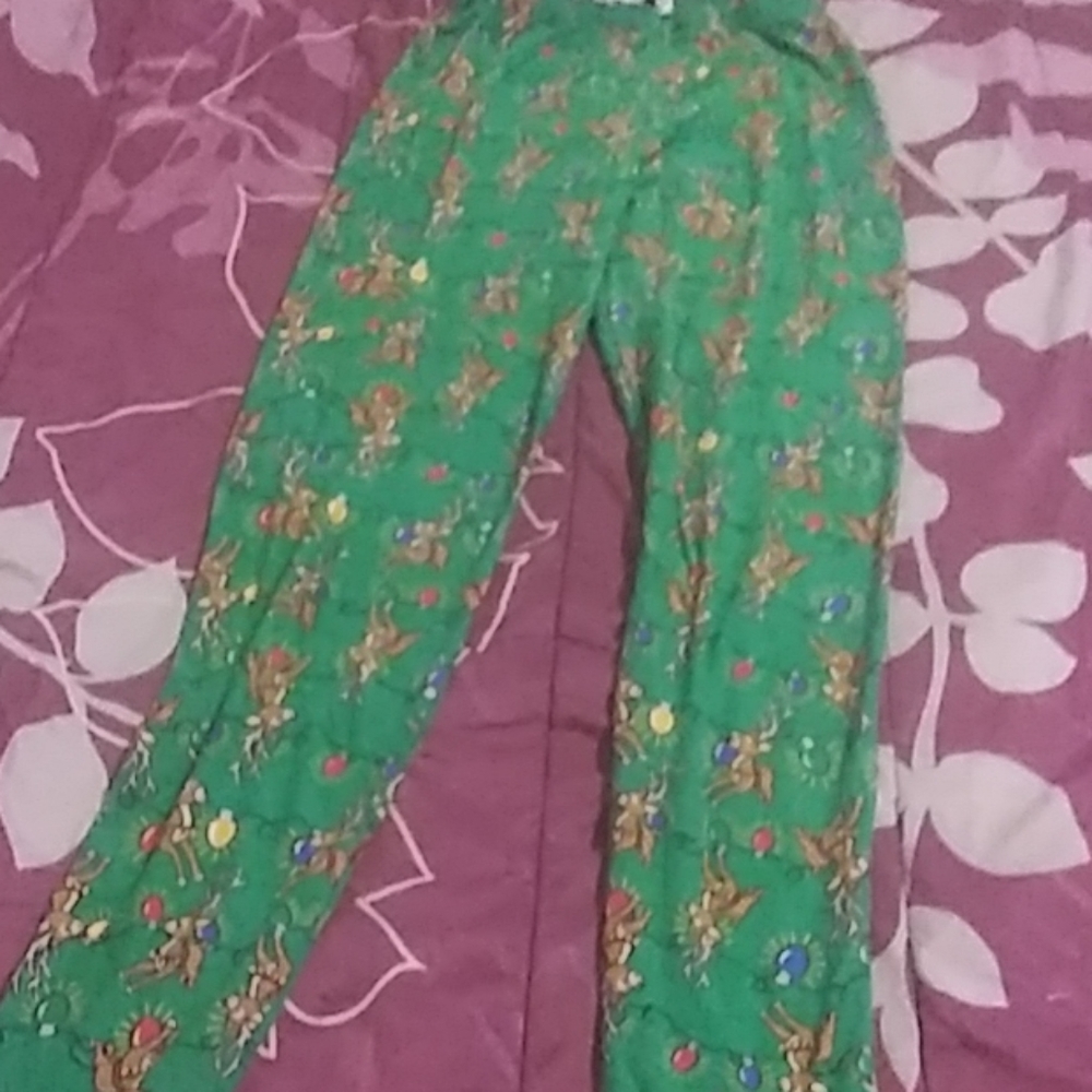 Clothes - Picture 3 of 8